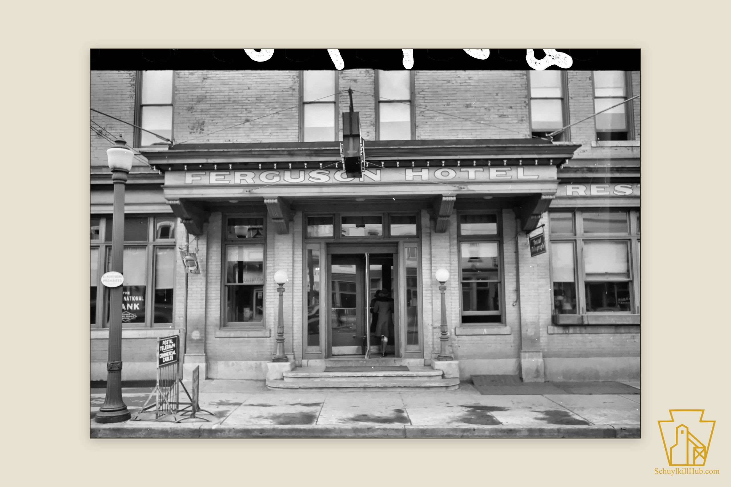 The ornamented entrance and revolving door of the Ferguson Hotel at Shenandoah.
